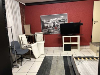 Modernisierte 2-Raum-Wohnung mi Einbauküche in Iserlohn.