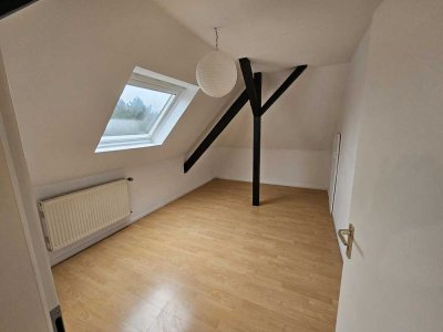 Erstbezug nach Sanierung: 4-Zimmer-Dachgeschosswohnung in Schwelm