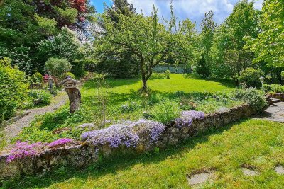 Generationenhaus mit viel Charme ... tollem Garten, plus moderner Technik und neuer Heizung