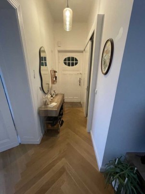 Elegantes Wohnen im charmanten Altbau von Berlin-Britz erwartet Sie.