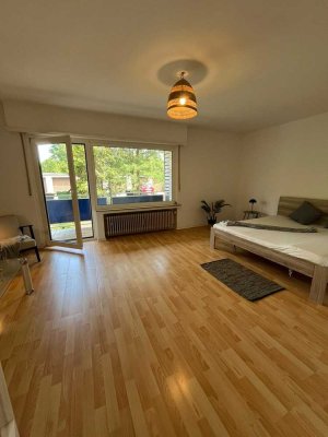 Helles, modernes Apartment mit Balkon & Einbauküche in TOP-Lage