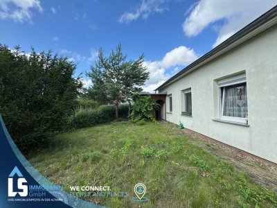 Bungalow mit Wintergarten und Gartenparadies in Borstel