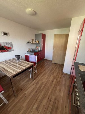 Attraktive 2-Zimmer-Wohnung mit Balkon und Einbauküche in Augsburg-Oberhausen Nord