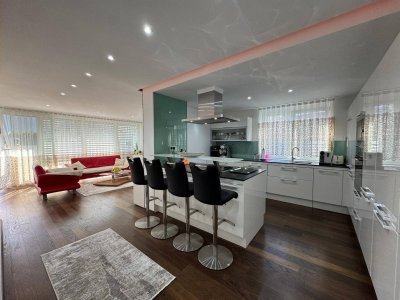 Familienwohnung mit Garten in ruhiger Zentrumslage.