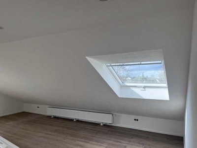 Erstbezug nach Sanierung: Geschmackvolle 2-Raum-DG-Wohnung mit geh. Innenausstattung in Bad Waldsee