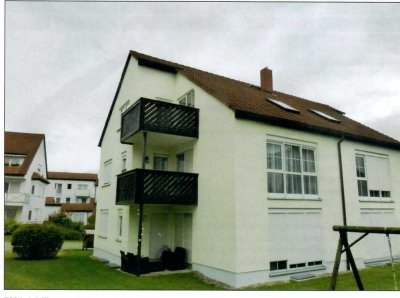 Schöne 1,5-Zimmer-DG-Wohnung mit Einbauküche in Bayreuth-Roter Hügel