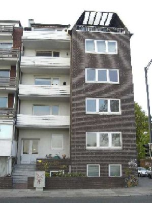 Attraktive 2-Zimmer-DG-Wohnung mit EBK in Bremen