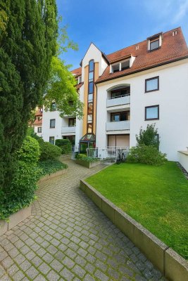 Furnished City-Center Apartment with Fitted Kitchen & Balcony