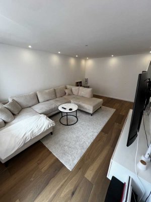 Helle 3 Zimmer Whg mit EBK und Stellplatz