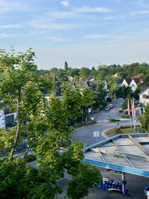 2-Zimmer-Wohnung mit moderner Einbauküche und Balkon – Friesenstraße (Nähe Europakreisel)