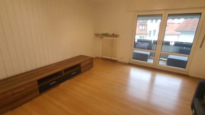 Helle 2-Zimmer Erdgeschosswohnung mit Balkon in Pforzheim Nordstadt