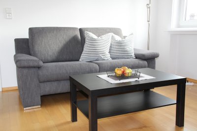 Möblierte 3-Zimmer-Dachgeschosswohnung mit Klimagerät & Highspeed-WLAN – Frankfurt Alt-Heddernheim