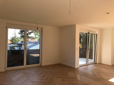 Provisionsfrei. Erstbezug. Helle sonnige 3-Zimmer Wohnung in Grünlage