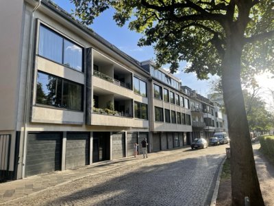 Exklusives 2-Zimmer-City-Living, kernsaniert 2025, 78 m², 2 Balkone, 2 Bäder, hochwertige EBK – Lage am Park/Düssel