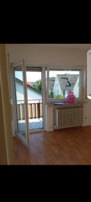 3 Zimmer Dachgeschoss-Wohnung in Ossweil