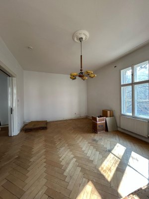 Renovierungsbedürftigte Familienwohnung!