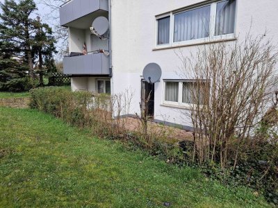 grosse 2.5-Zimmerwohnung mit Einbauküche, grosser, teilweise gedeckter Sitzplatz