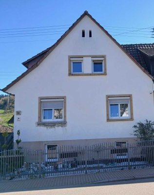 FAMILIENFREUNDLICHES REIHENHAUS