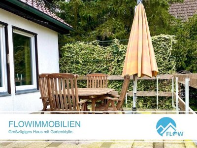 großzügiges Haus mit Gartenidylle