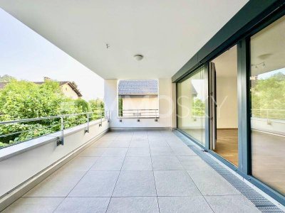 Lichtdurchflutete Wohnung mit 2 Parkplätzen