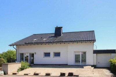 Die Sonne genießen: ETW mit Gartenmitbenutzung und kleiner Terrasse