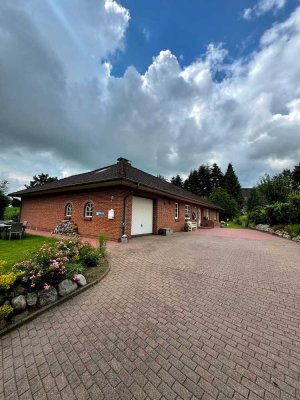 Gepflegter großer Walmdach-Bungalow  -  Ohne Makler  - Priv. Fewo