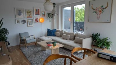 Besondere Neubauwohnung: 3 ZKB + 55qm Dachterrasse, Zentrumsnah