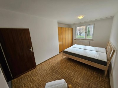 Geräumige 3.5-Zimmer Wohnung mit zwei Loggia und Parkplatz in zentraler Lage