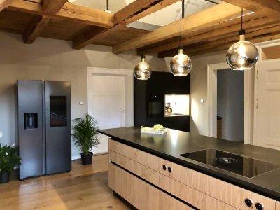 Außergewöhnliche und großzügige 4,5-Zimmer-Maisonette-Wohnung mit gehobener Ausstattung