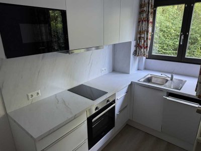 Erstbezug nach Sanierung mit Terrasse und Carport ruhige freundliche 2-Zimmer-Wohnung in Weende.