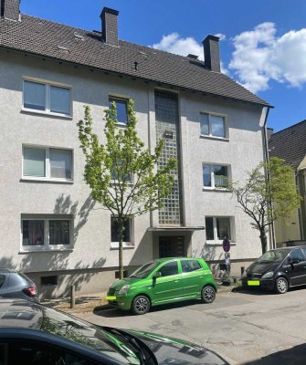 7 Wohnungen mit Balkone, Garten und 3 Garagen in topp-Lage in Witten-Annen!