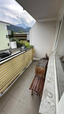 Garconniere mit Balkon und Parkplatz Uferstraße
