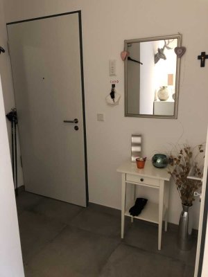 Gemütliche 2-Raum in gepflegtem 9 - Familienhaus