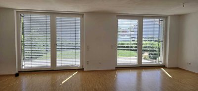 Geräumige, neuwertige 6-Zimmer-Doppelhaushälfte mit geh. Innenausstattung und EBK