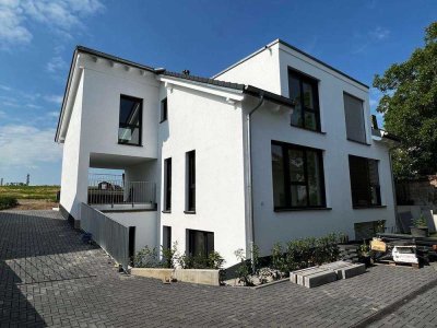 Neuwertige Doppelhaushälfte mit Carport in TOP-Lage von Mainz-Weisenau zu vermieten!