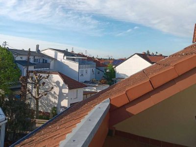 Wohnen wie im Einfamilienhaus - großzügige Maisonettewohnung in zentraler Lage von Walldorf