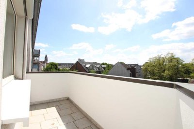 Frisch Sanierte 3-Zimmer-Wohnung mit Balkon.