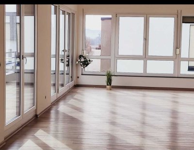 3,5- Zi,-  Penthousewohnung -Wohnen auf höchstem Niveau