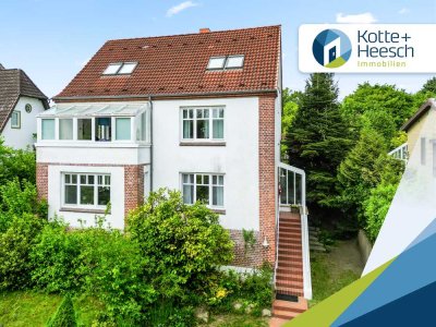 Klassische Villa mit beeindruckendem Grundstück in historischer Lage von Kiel