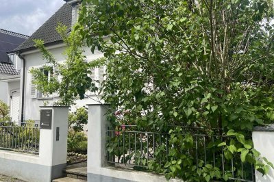 Zauberhaftes Zuhause auf Zeit! Einfam.-Haus mit 4½ Zimmern, Garage & Terrasse in Heidhausen