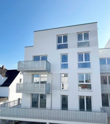Wohnerlebnis mit umlaufendem Balkon: helle 3-Zimmer-Wohnung mitten in der Stadt!
