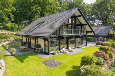 Glas. Licht. Leben. – Wohnen in vollendeter Form in Spitzenlage