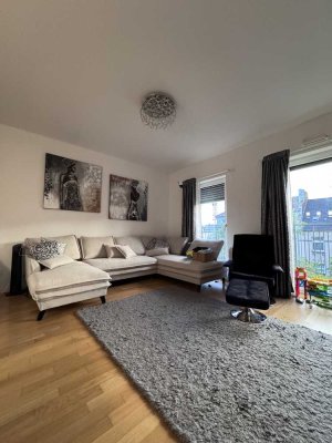 EINZIEHEN & WOHLFÜHLEN – Lichtdurchflutete 4-Zimmer-Wohnung mit stilvoller Ausstattung, Balkon & Ein