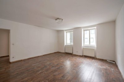 ++MG7++ 3-Zimmer Altbauwohnung - großesUmbau-Potenzial