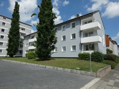helle 4 Zimmerwohnung mit Balkon nähe Eichenpark ab 01.11.2025