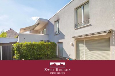 Ganz oben wohnen: Moderne große 3-Zimmer-Eigentumswohnung mit Südterrasse und Carport