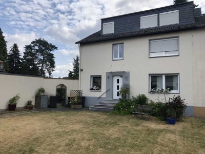 Geschmackvolle 3-Zimmer-Wohnung mit Balkon in Köln Dünnwald