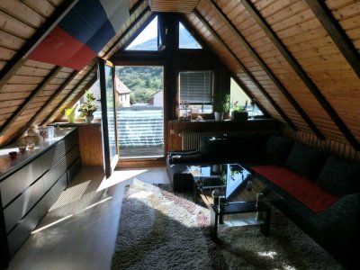 2 1/2-Zimmer-DG-Wohnung in Weilheim an der Teck - Hepsisau