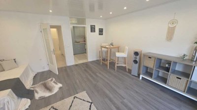 Geräumiges Hochparterre-Apartment mit Balkon, Einbauküche und KFZ-Stellplatz in Leonberg/Eltingen