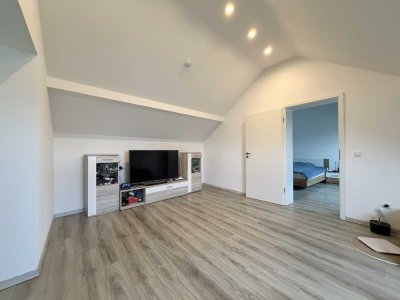 Gemütliche DG-Wohnung mit Einbauküche